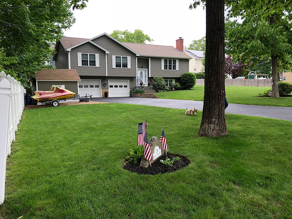 39 Black Point Rd, ster, MA 01570 Zillow