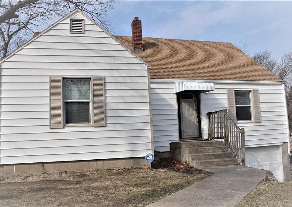 1st image of 2100 N 33rd St