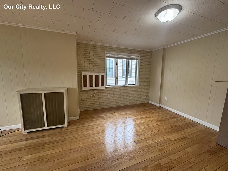 58 Stanley Ave #2 — Photo 4