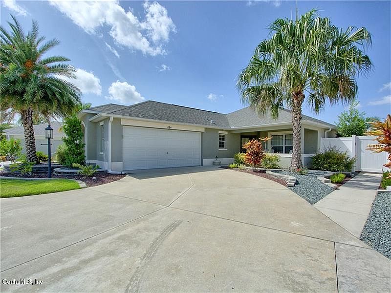 1st image of 694 Avecilla Dr