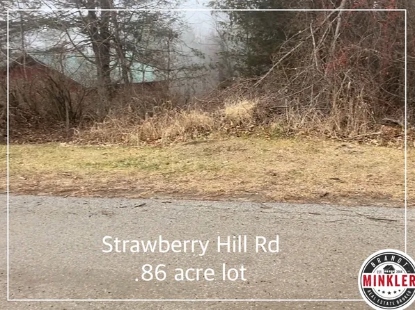 139 Strawberry Hill Rd, Gloversville, NY 12078