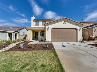 35220 Angel Falls Dr, Lake Elsinore, CA 92532