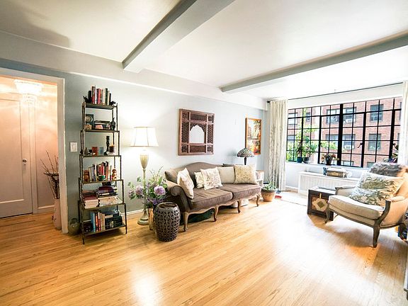 5th image of 321 E 43rd St APT 608