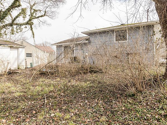 5th image of 6557 Dobson Sq W
