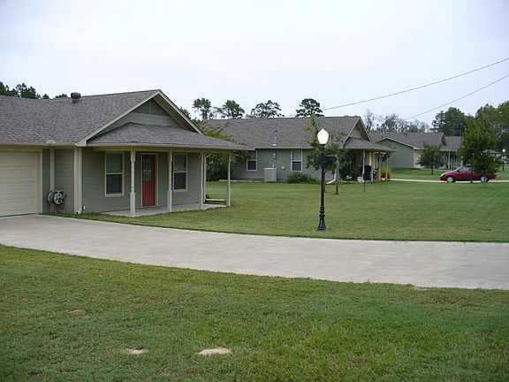 2nd image of 1122 County Road 1713