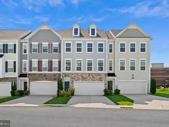 20207 Capital Ln, Hagerstown, MD 21742