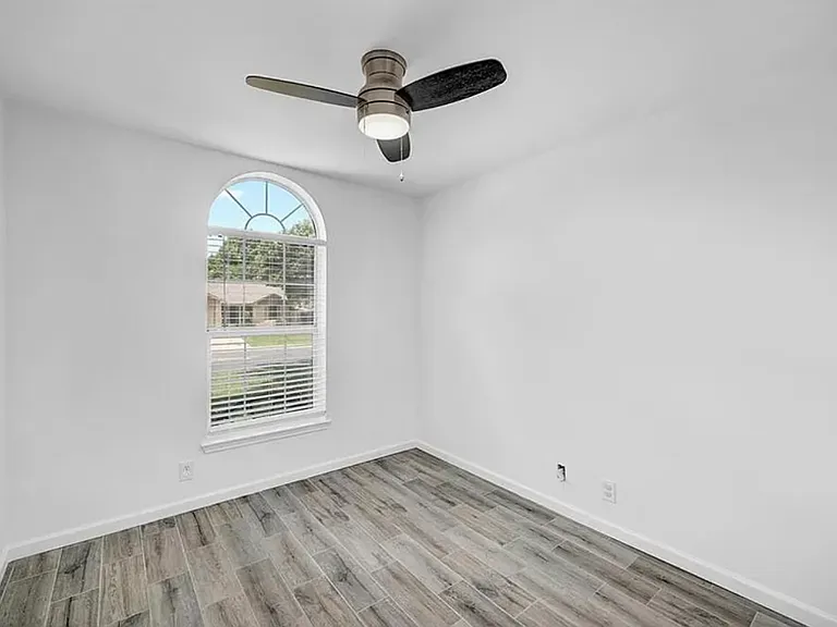 119 Azalea Dr — Photo 14
