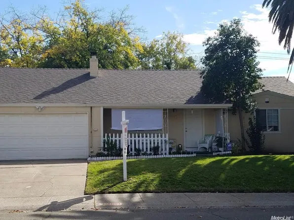 7051 Demaret Dr, Sacramento, CA 95822
