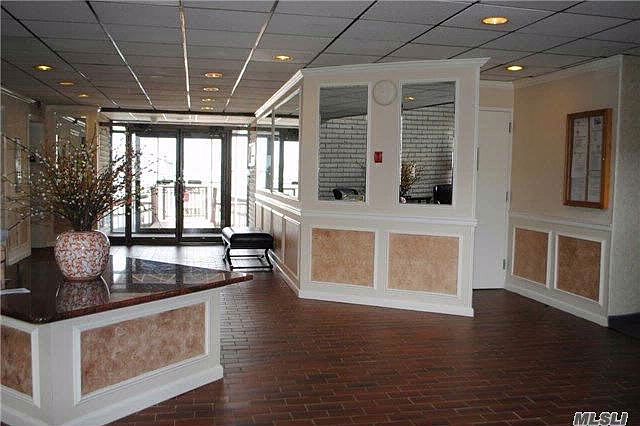 2nd image of 31 Casino St