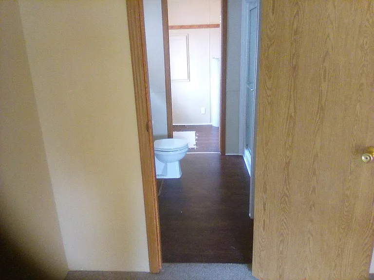 615 Lindsay St — Photo 9
