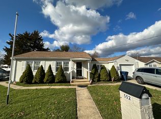 552 Beachwood Blvd, Beachwood, NJ 08722