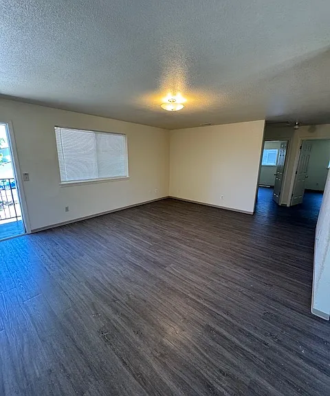 1736 Medart Ln — Photo 4