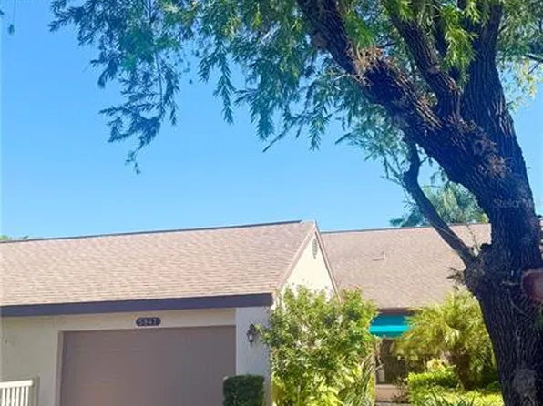 5847 Clubside Dr, Sarasota, FL 34243