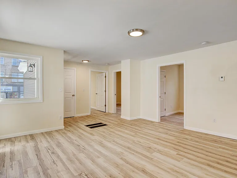 1002 Park St — Photo 16