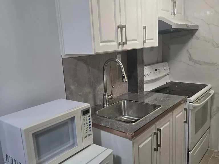 38 Collingsbrook Blvd #2 — Photo 5