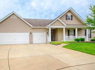 10 Cruzatte Pl, Saint Charles, MO