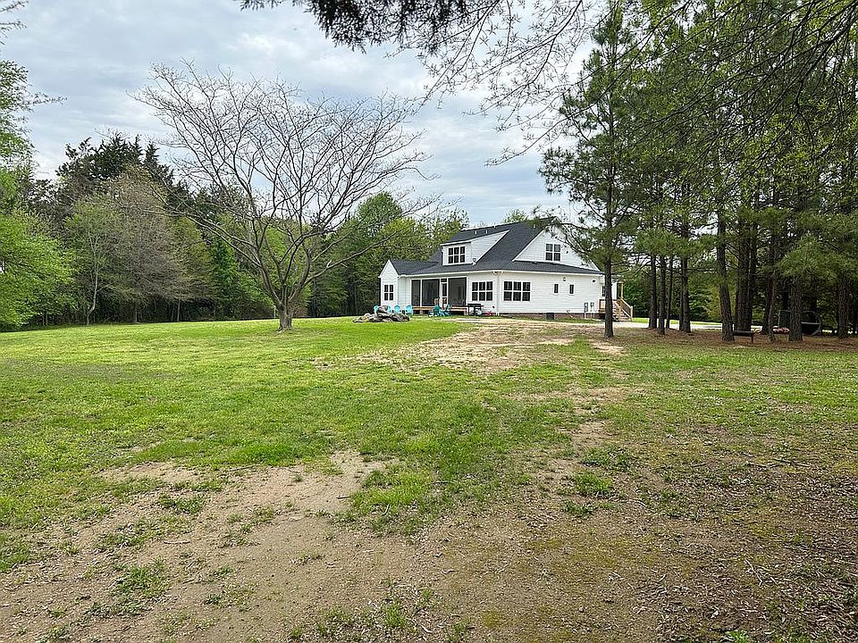 2nd image of 3556 Graham Meadows Pl