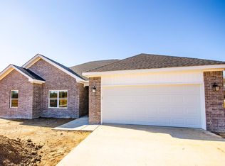 9 Oaks Ln, Greenbrier, AR 72058