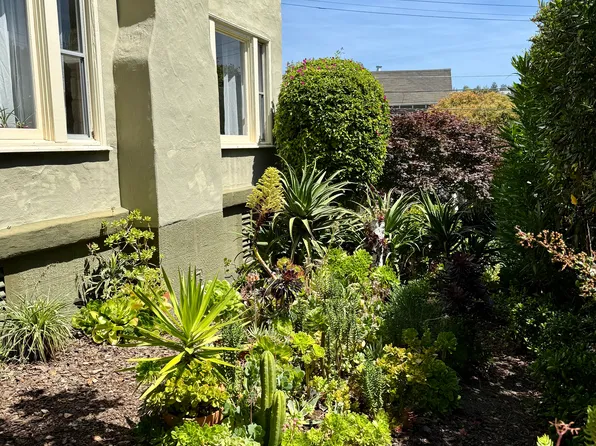 4345-4347 Leach Ave #2, Oakland, CA 94602