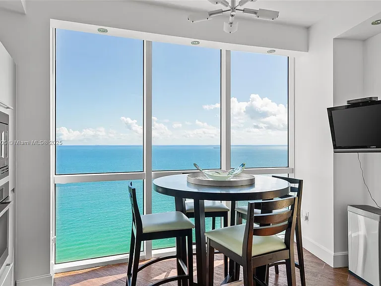 18201 Collins Ave #4209 — Photo 7