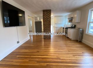 183 Hillside St #1A, Roxbury Crossing, MA 02120