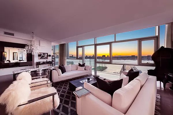 1st image of 100 11th Ave #17/18