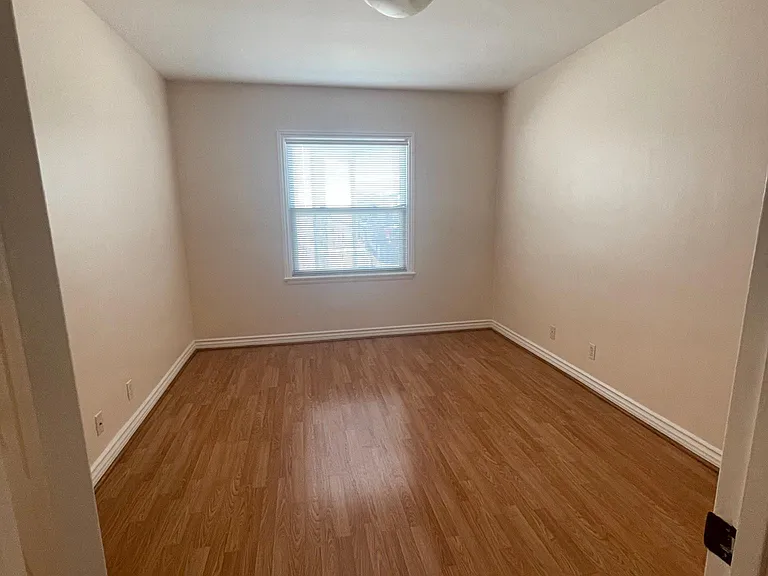 1752 N Alexandria Ave #3 — Photo 5