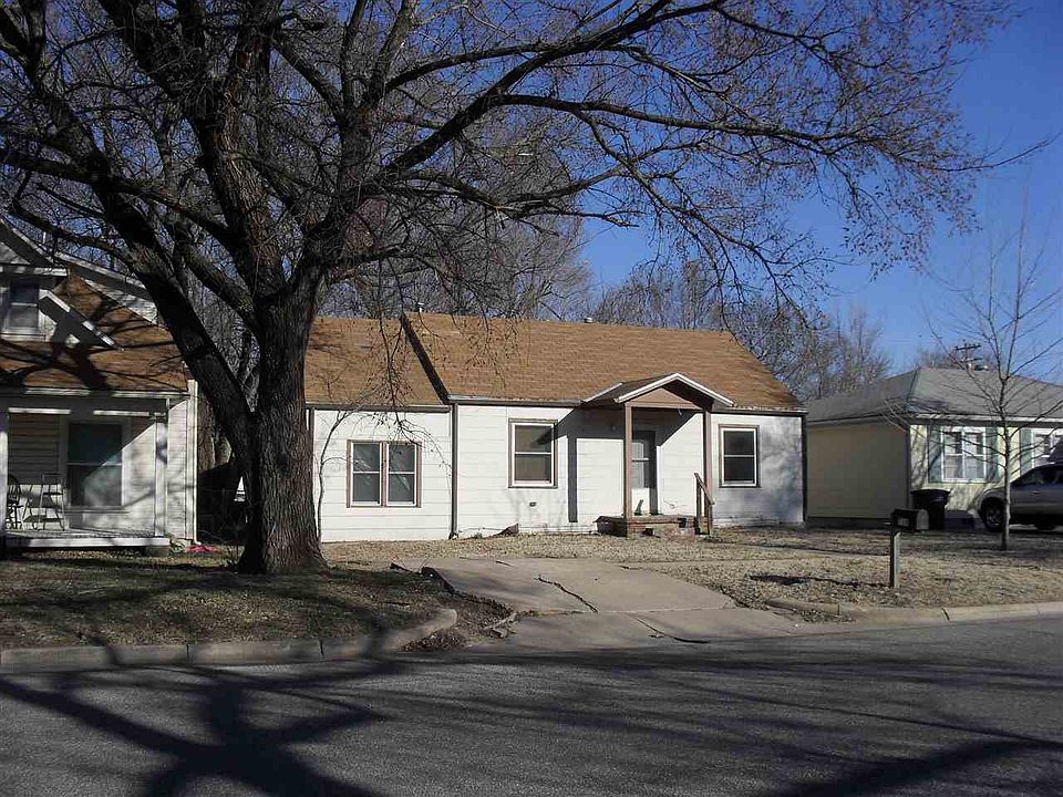 1st image of 716 N 8th St