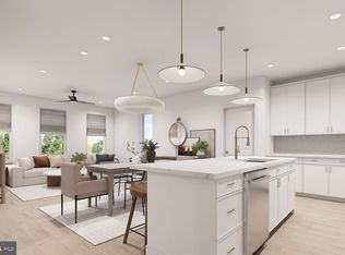 9475B Sprague Ave #7, Fairfax, VA 22031