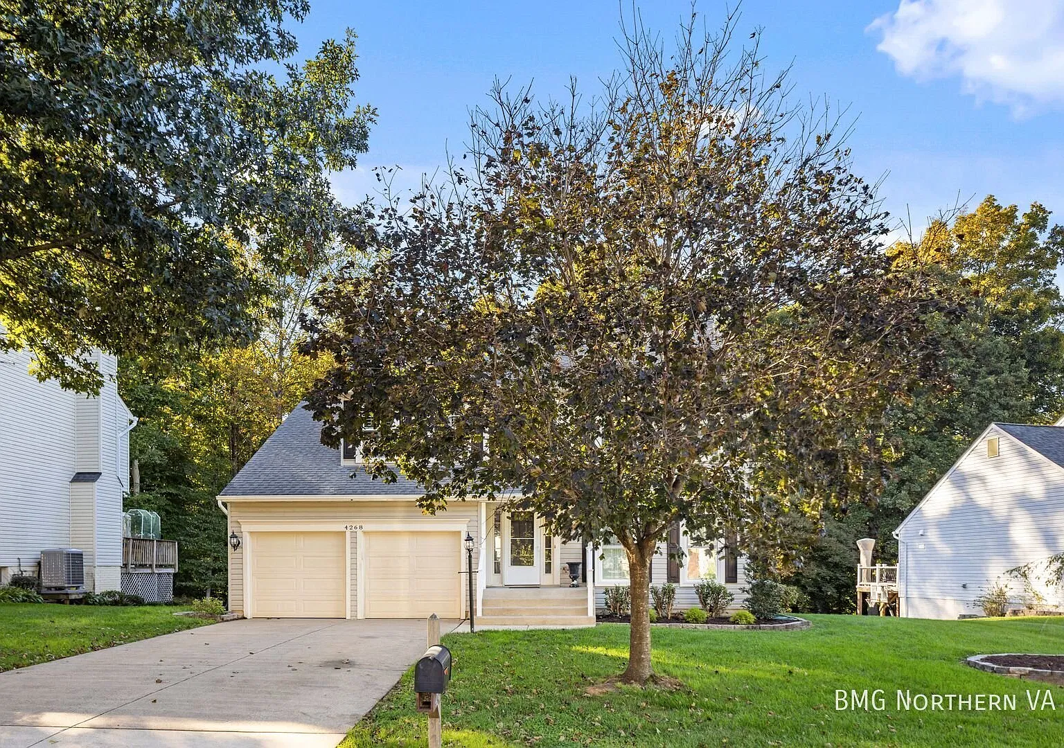 Beautifully Upgraded 5BR/3.5BA Home in Woodbridge! — Photo 2