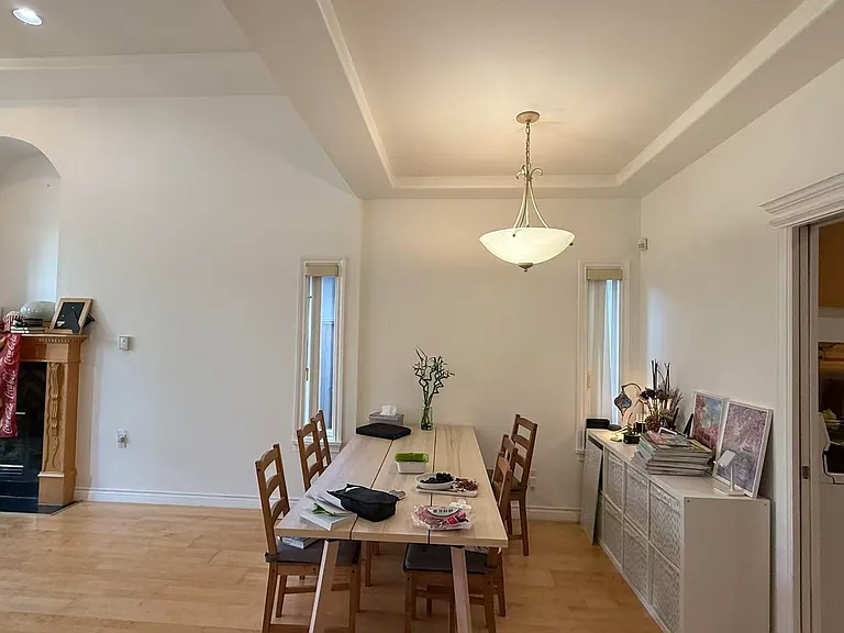 4994 Victory St #MAIN HOUSE — Photo 6