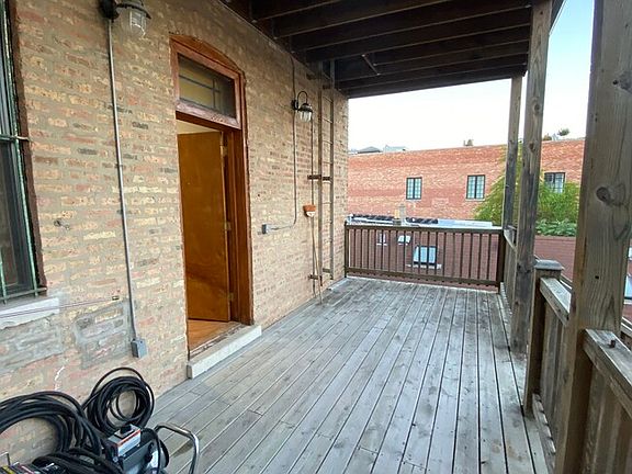 2nd image of 1909 N Sheffield Ave #3