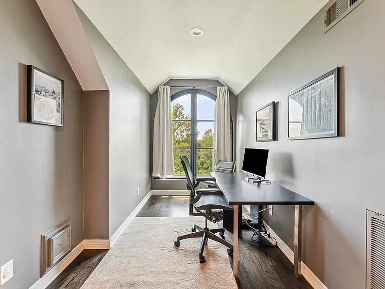 7 Marilane St — Photo 32