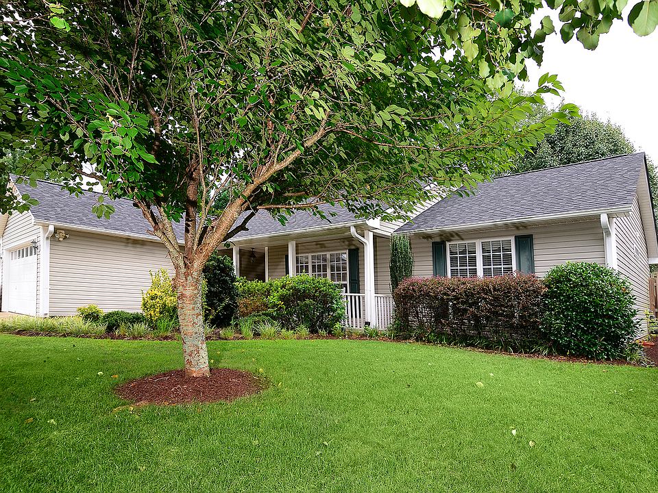 1st image of 11 Boysenberry Dr