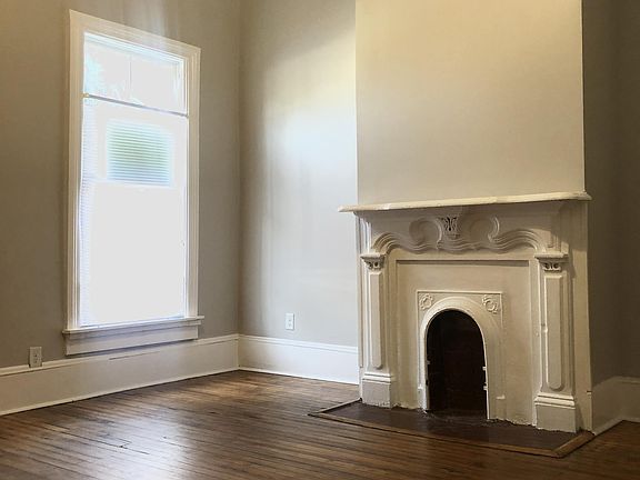 2nd image of 119 E Park Ave
