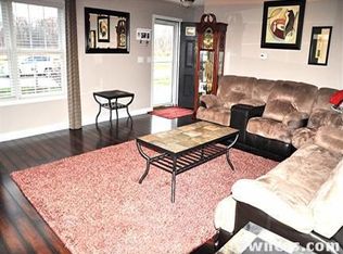 3888 Snowshoe Ave, Grove City, OH 43123