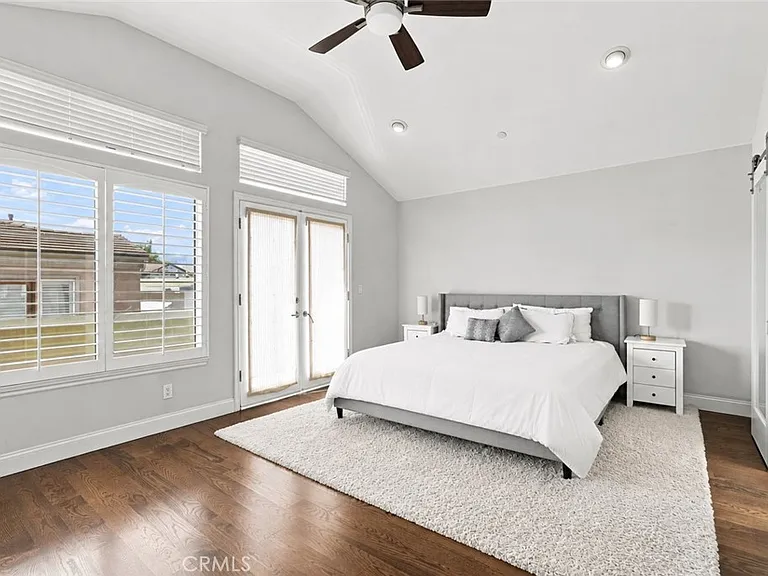 1740 Havemeyer Ln — Photo 19