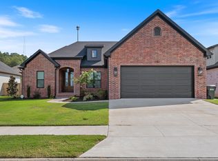 2465 Lilac Dr, Conway, AR 72034