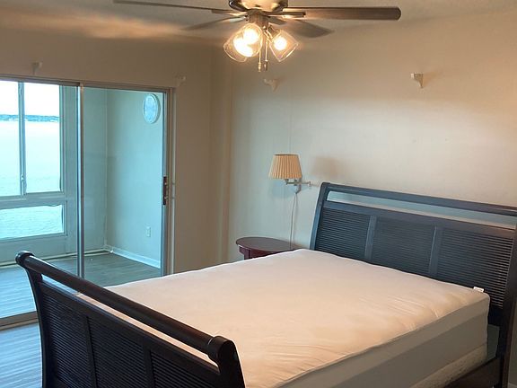 5th image of 2131 Lakeview Dr Unit 1206