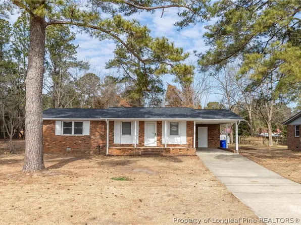 230 Odell Rd, Spring Lake, NC 28390