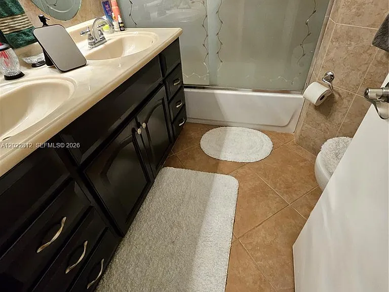 212 Lake Pointe Dr #113 — Photo 54