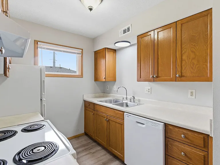3360 S Fairway Ave #110 — Photo 9