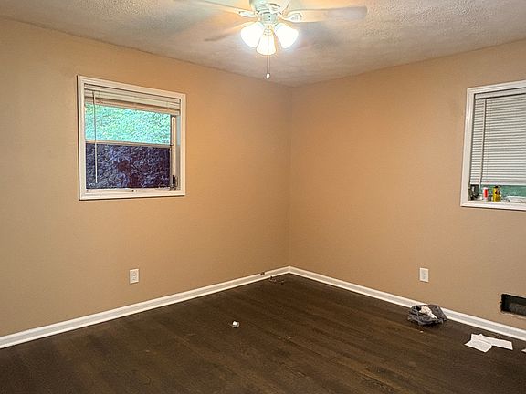 5th image of 2153 Bird Ln #A