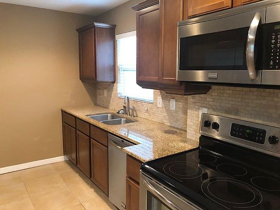 4th image of 507 S Hyer Ave