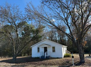 895 Stewart Rd, Four Oaks, NC 27524