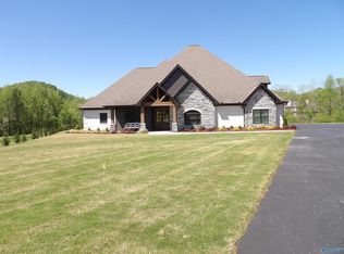 136 Eliza Ln, Guntersville, AL 35976