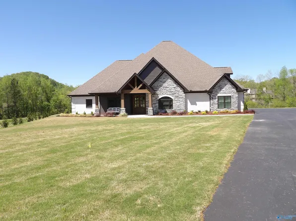 136 Eliza Ln, Guntersville, AL 35976