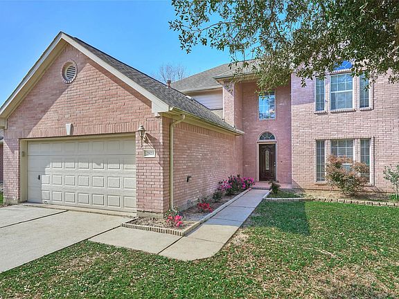 3rd image of 2823 Autumn Springs Ln