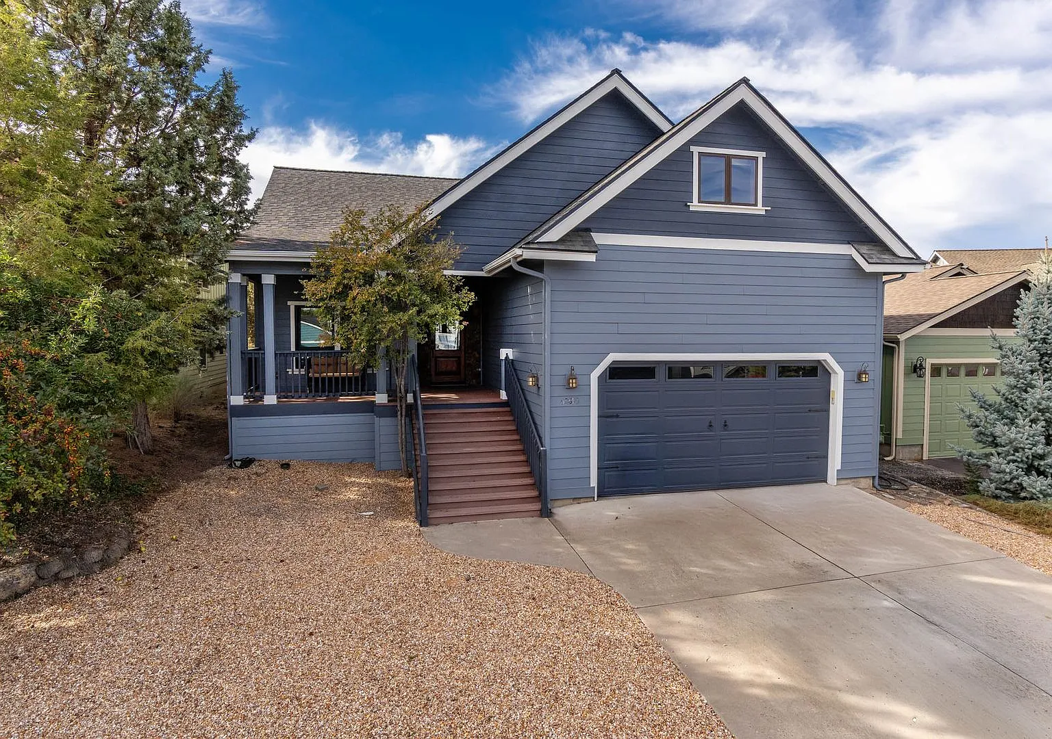 Large spectacular home with all the bells and whistles! Furnished monthly rental — Photo 1