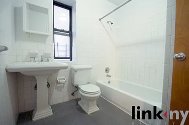 Rented by Link NY Realty